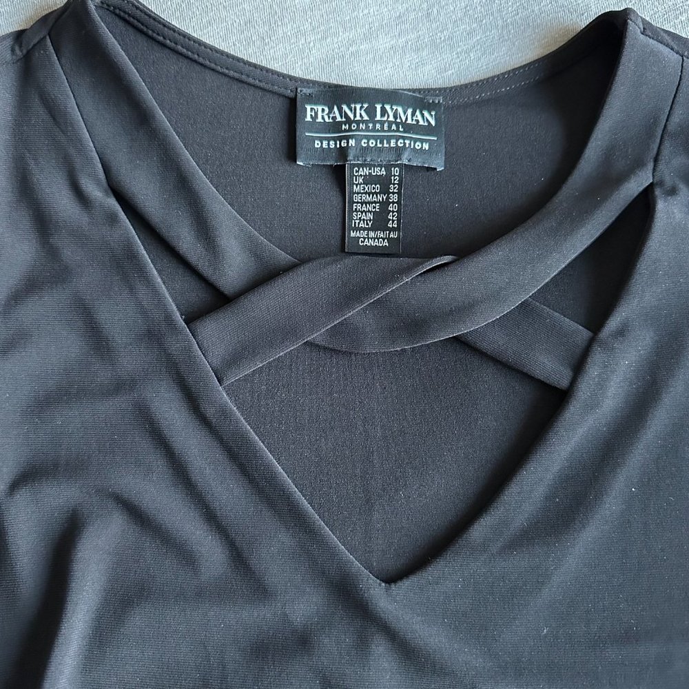 LIKE NEW Frank Lyman Sleeveless Top with Twist Neckline - Picture 4 of 5